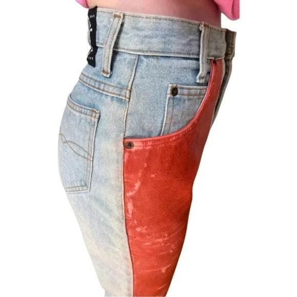 Vintage Early 1990s High-Waisted Mom Jeans – Light Wash Denim with Orange Leathe - Picture 7 of 10
